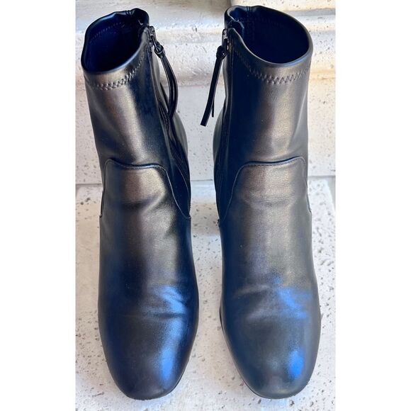 Rebecca Minkoff Black Leather Ankle Boots Zip Closure on Inside Ankle Size 9.5 - Picture 2 of 14